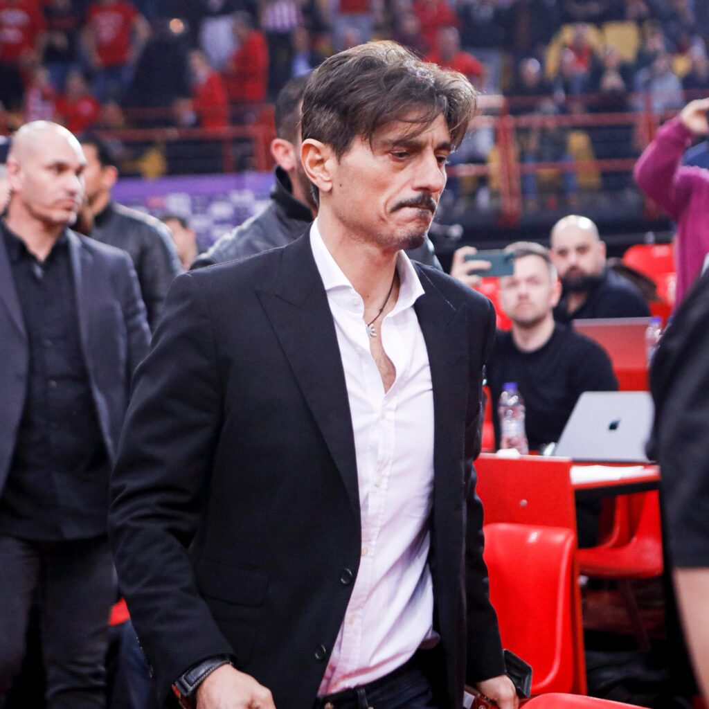 Naujas skandalas Graikijoje: „Panathinaikos“ savininkas įsiveržė į aikštę