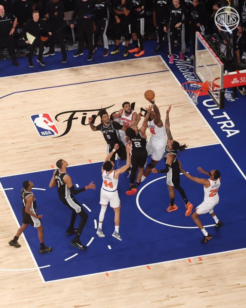 „Knicks“ sukūrė istorinį sugrįžimą ir atsidūrė per žingsnį nuo NBA titulo
